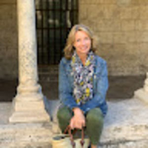 Meet your Posher, Deborah